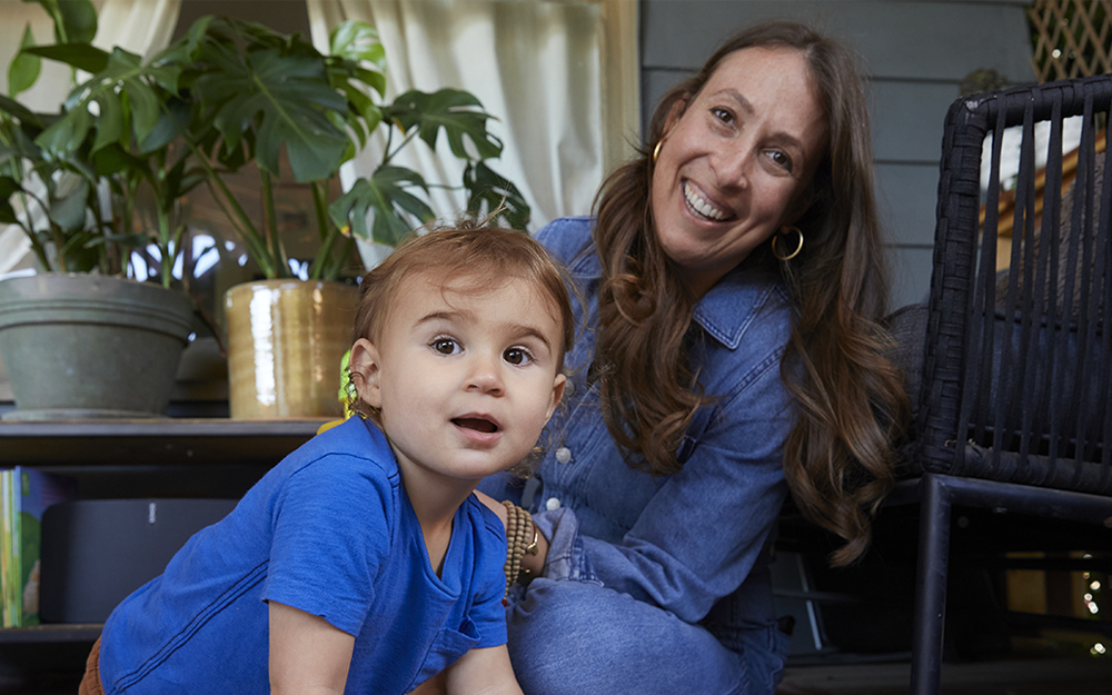 Cedars-Sinai oncology patient Lauren Bratman with baby boy Gio.